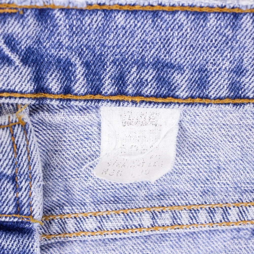 Vintage Levis 505 Regular Fit Straight Leg Jeans Light Wash 34x30 Blue Denim USA